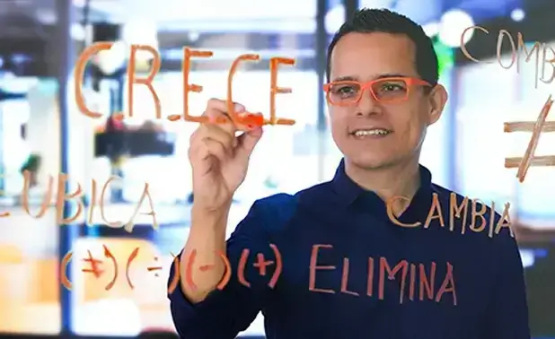 Salvador Peynado explica el método CRECE de Vende Diferente
